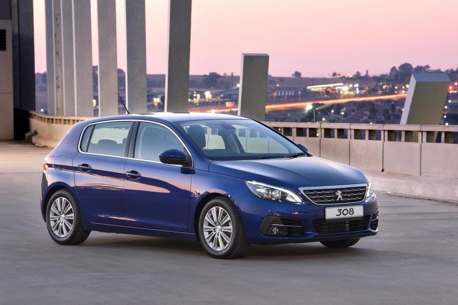  Peugeot 308 2018 года  (ZA) (фото 3 из 10)